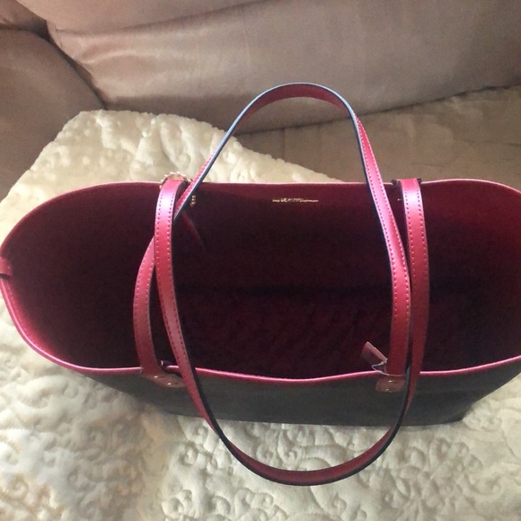 NWT - Coach city tote brown and red reversible to red also - Picture 4 of 6